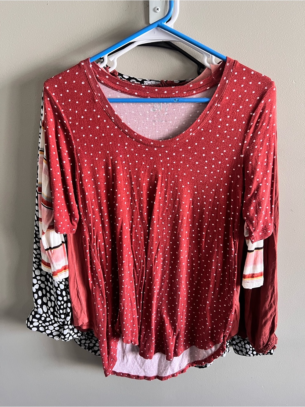 Woman’s Top Bundle - Picture 6 of 13